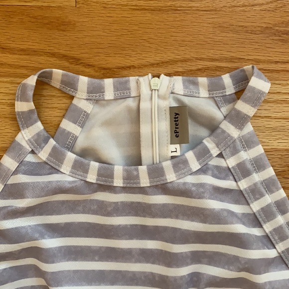 ePretty White & Grey Striped Jumpsuit with Pockets - Picture 4 of 8